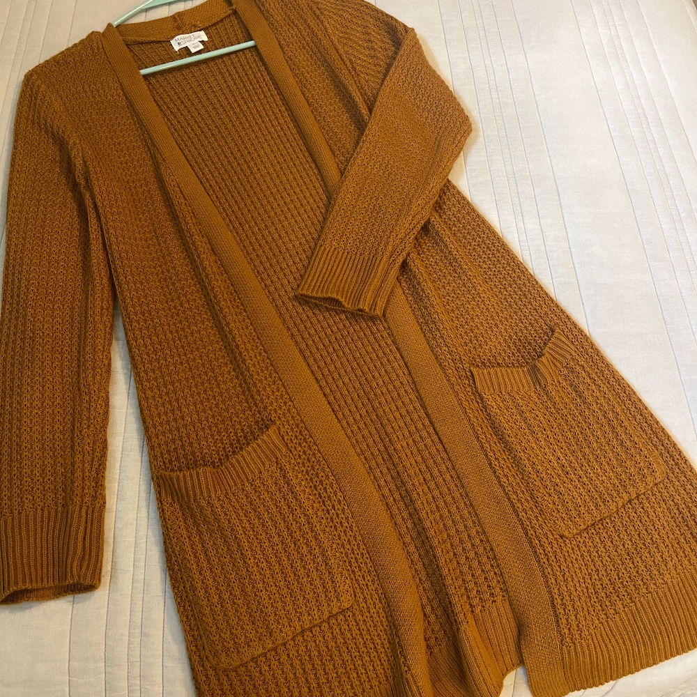 Long cardigan sweater